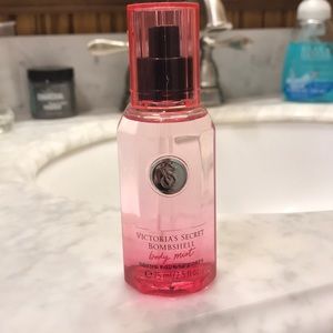 VS Bombshell body mist